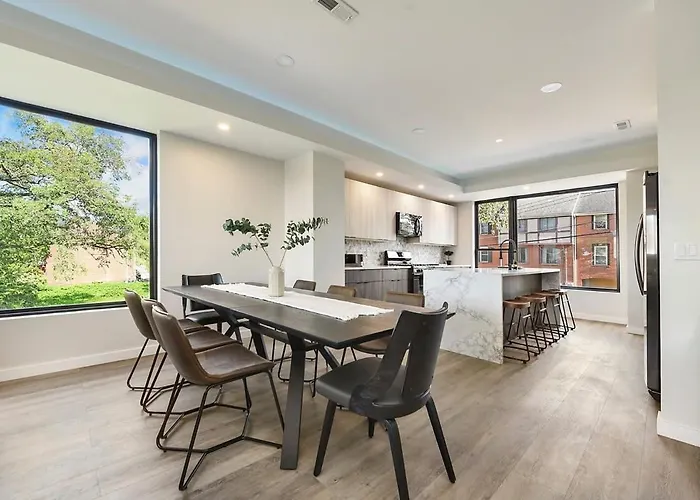 Skyline's Duplex- 10bd-6bth 4car Parking W Roofdeck Pittsburgh